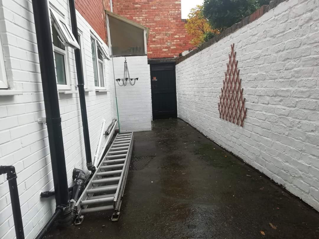 Painting and decorating project photo